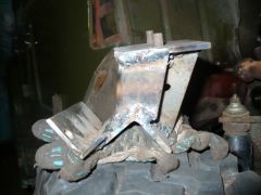 опора подушки рамная правая.jpg