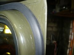 уплотнитель побольше на двери.jpg