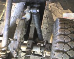 Амортизатор и кронштейн от УАЗа.jpg