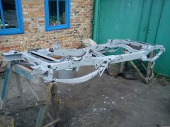 Работа над рамой.