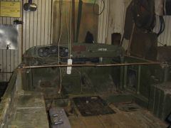 Приварил распорки.