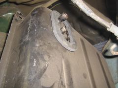 Вырезал прокладку по доп/бак.