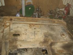 пол лодки 15