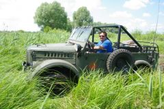 Газ69 "зеленый"в лугах