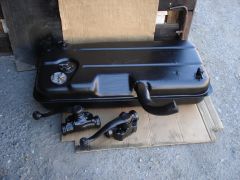 Основной бак и передние рычажники