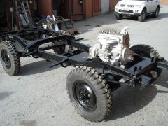 Ну вот, начал наконец сборку шасси.