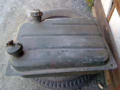 Доп. бак. Металл. пробка старого образца.