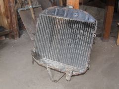 Радиатор, возможно москвич 408