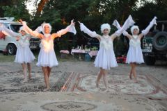 выступление в лагере на берегу  творческих коллективов города9