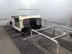 В покрасочной камере