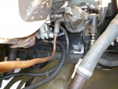 Брызговик двигателя