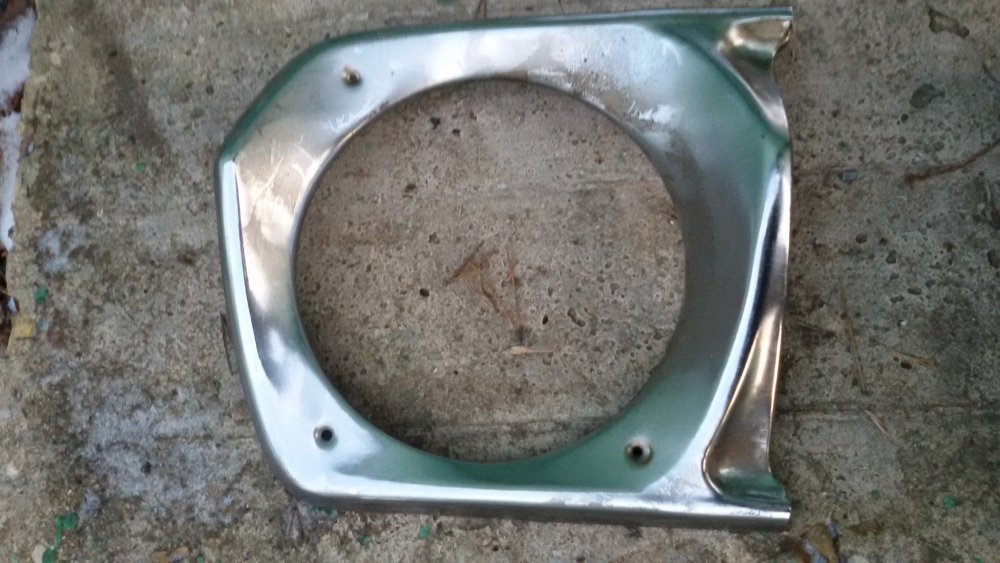 Окантовка фары 24 новая 2.jpg