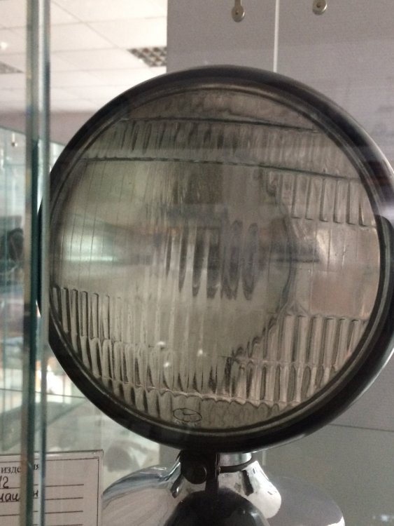 Фара ФГ-12 для спецмашин 2.JPG