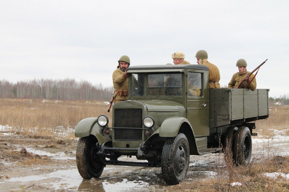 зис 5 в бою +++.jpg