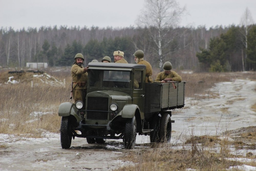 зис 5 в бою+.jpg