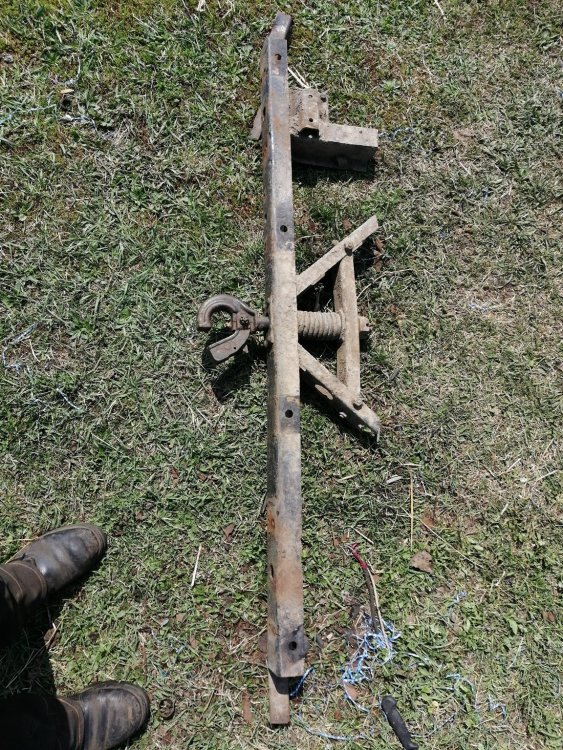 задняя балка и фаркоп1.jpg