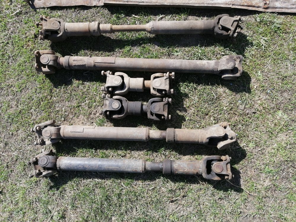 карданы 2 комплекта.jpg