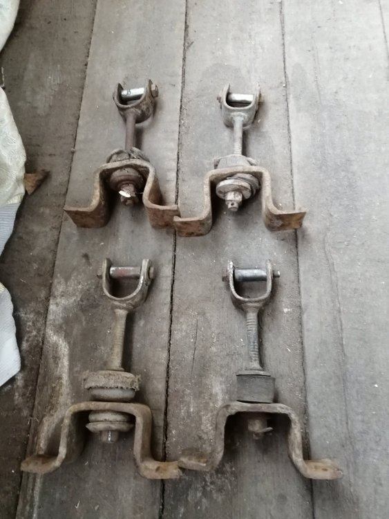 крепления амортизаторов газ69 к рессорам.jpg