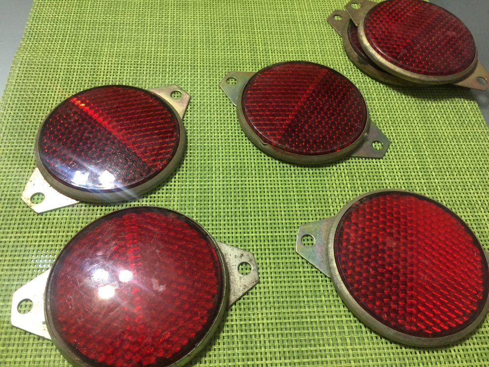 катафоты 2 серии 68-72гг.jpeg