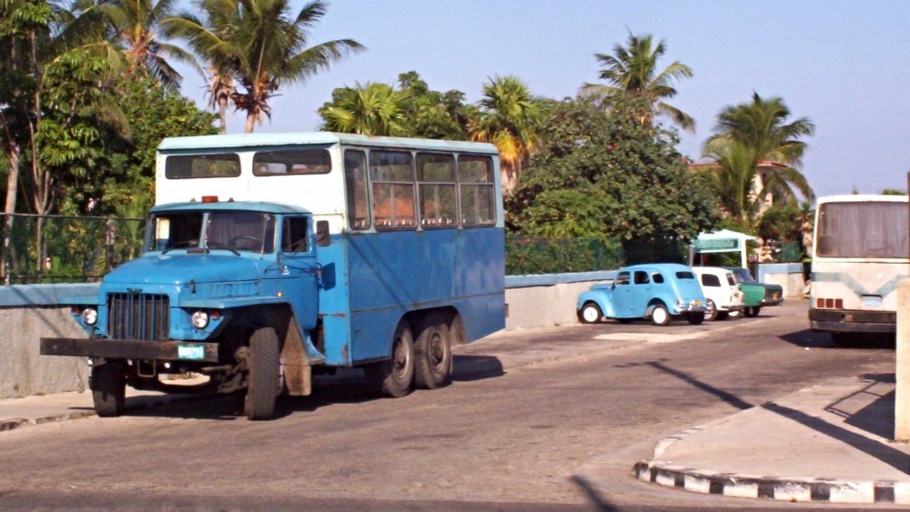 Cuba_Cars_(6396153761).jpg