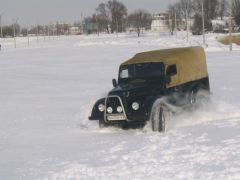 На 3-й полный привод, прёт что немой