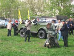 ...приехали, а вот и фриц подкатил ;)))