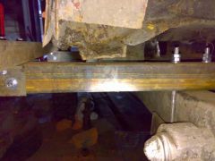 Испытание - поднятие машины за середину порога