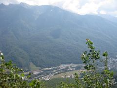 красная поляна вид с дороги на хмелевские озёра