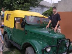 я красуюсь на машине