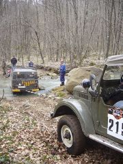 Пытался снять буханку с камней.