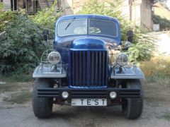 уже начинает ходить