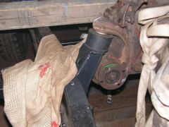 Опора раздатки.Подушки от Нивы