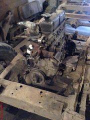 Двигатель спереди