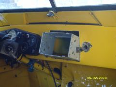 Готовим место под музыку.