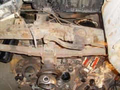 Амортизатор и кулак переднего моста