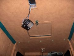 Потолок с люком