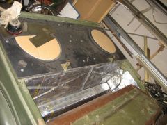 Полка под сабвуферы