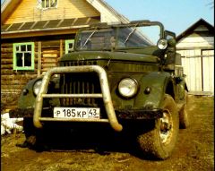 Естественно ГАЗ-69 уже испытанный в Кировских лесах и болотах.